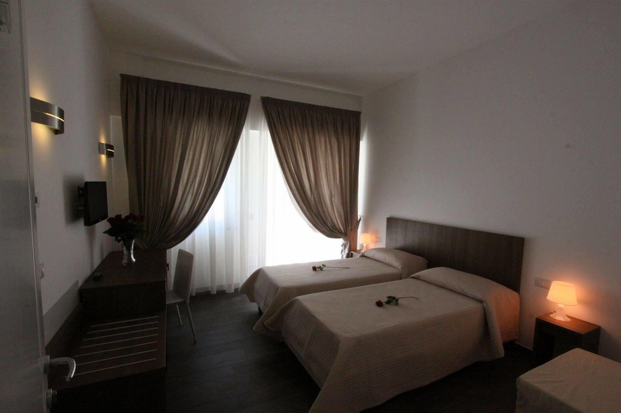 B&B Al Picchio モノーポリ エクステリア 写真