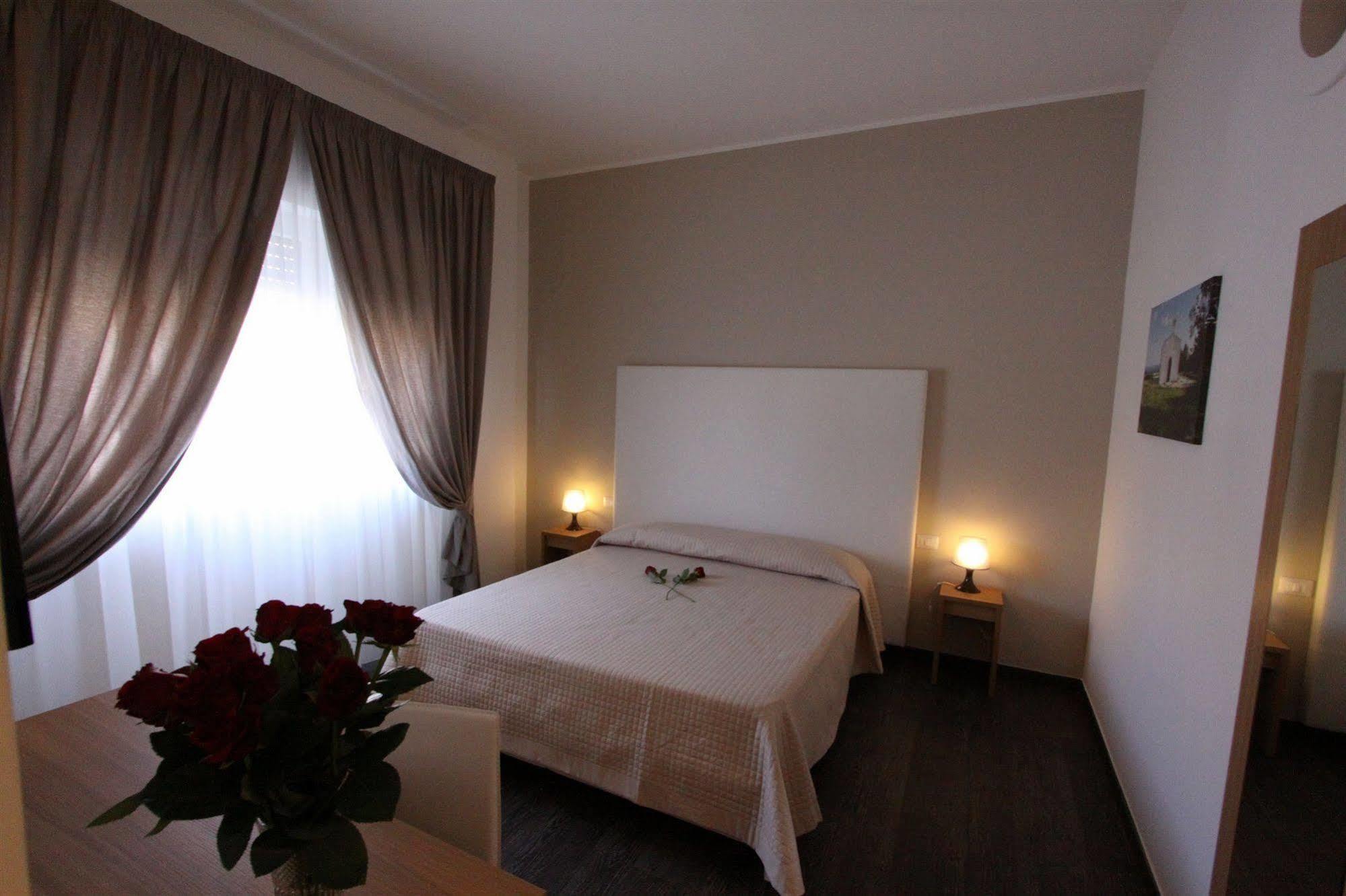 B&B Al Picchio モノーポリ エクステリア 写真